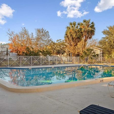 Sanctuary Gainesville Bright 2 Bedroom King Condo Extérieur photo