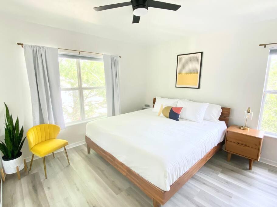 Sanctuary Gainesville Bright 2 Bedroom King Condo Extérieur photo