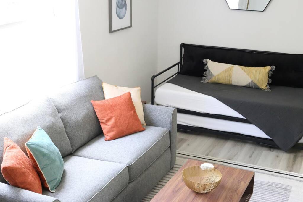 Sanctuary Gainesville Bright 2 Bedroom King Condo Extérieur photo